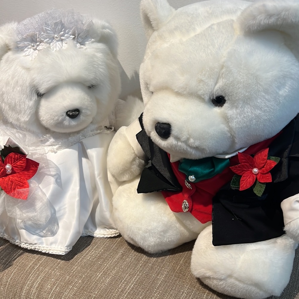 2000 Dayton Hudson Bride & Groom Santa Bear Set Vintage